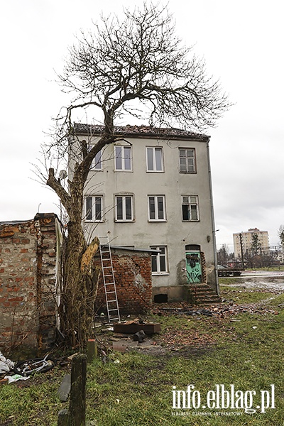 Rozbirka budynku mieszkalnego przy al. Grunwaldzka 97, fot. 17