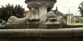 Jacek Nowi�ski za odbudow� pomnika von Balka