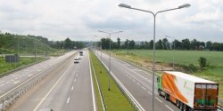 Wzmo�one kontrole policyjne na polskich drogach trwaj�