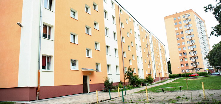 Ssiedzi bagaj o pomoc dla 93-letniej kobiety, a MOPS twierdzi, e nic si nie dzieje