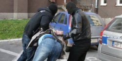 Elbl�scy policjanci zatrzymali porywaczy 17-letniego elbl��anina