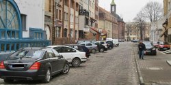 Ulice Rzenicka, Mostowa i Wieowa z ruchem w jedn stron?