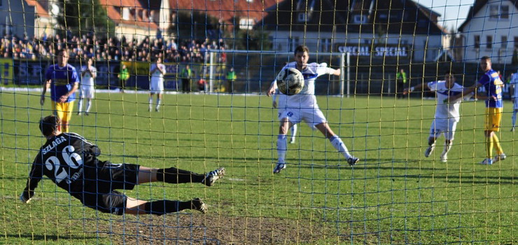 Topnieją szanse na utrzymanie się w I lidze. Arka pokonała Olimpię 4:1!
