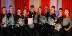 Elbl�skie Cheerleaderki wywalczy�y tytu� Vicemistrzy� Polski!