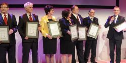 Elbl�g zosta� nagrodzony