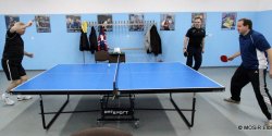 Gra�y amatorskie dru�yny tenisa sto�owego