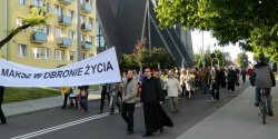 Ulicami Elblga przeszed marsz w obronie ycia