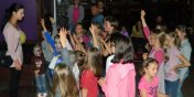 Moc wspaniaych atrakcji i zabawy dla dzieci zorganizowa 