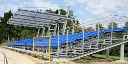 Stadion przy ulicy Moniuszki wci�� czeka na budow� zadaszenia trybun