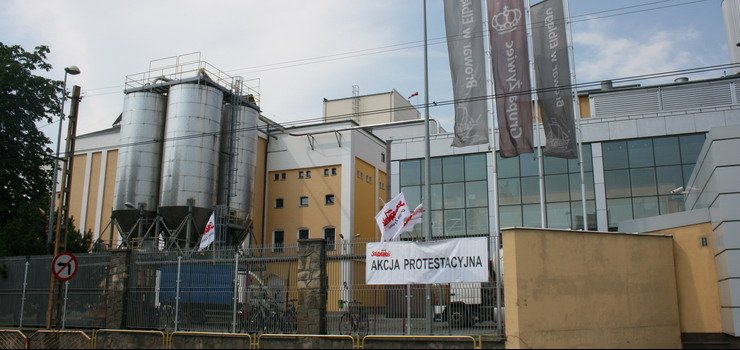 Związkowcy domagają się lepszych warunków dla osób odchodzących z pracy