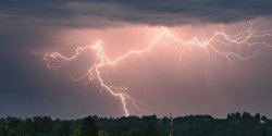 Mo�liwe burze z gradobiciem