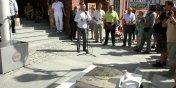 Skrzynia czasu spocza w ziemi na 100 lat