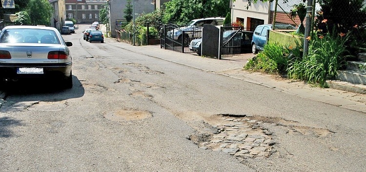 Remont nawierzchni ulicy Piechoty na razie tylko w planach