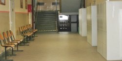 Woźna w szkole jest jak matka i psycholog w jednym - mówią elblążanie
