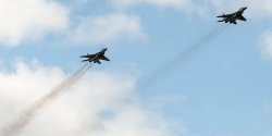 Militarny dzie� otwarty na lotnisku w Kr�lewie.Zobacz obszerny materia� zdj�ciowy