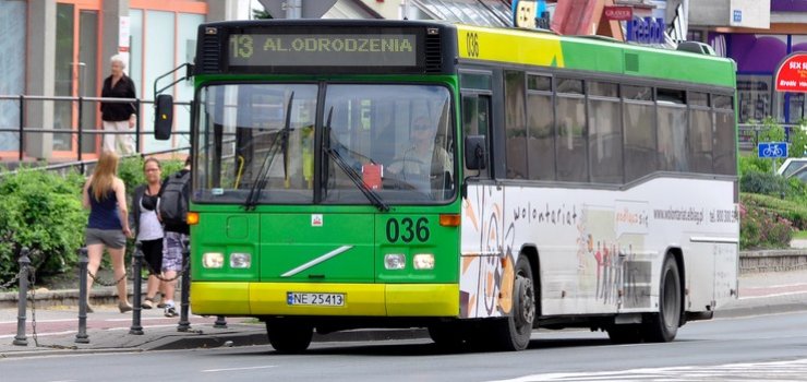 Autobusy bd kursoway do ptli przy ul. dzkiej
