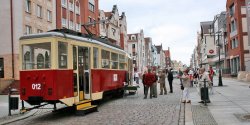 Tramwaj zosta� zdemontowany. Czy powinien powr�ci� przed Bram� Targow�?