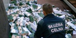 Udaremniony przemyt papieros�w na przej�ciu w Gronowie