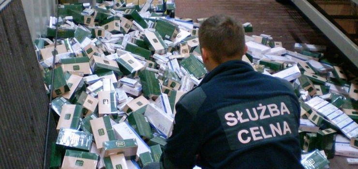 Udaremniony przemyt papierosw na przejciu w Gronowie