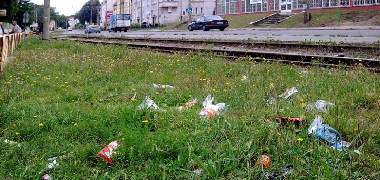 Zamiecone i niedowietlone ulice nadal zmor elblan. Czy to si zmieni?