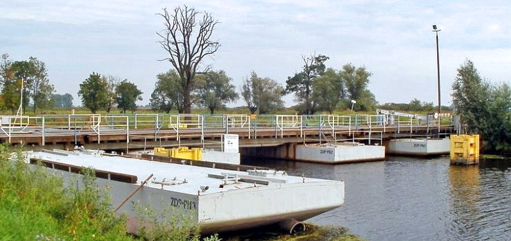 Wyremontowany most pontonowy w Nowakowie otwarty dla ruchu koowego