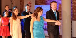 Na ten wiecz�r czekali cztery lata. Na studni�wce bawili si� uczniowe ZST-H. Zobacz zdj�cia!