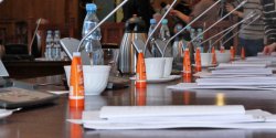 Ruch Palikota podczas sesji sprezentowa� radnym  �el... antykorupcyjny  