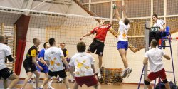 Mistrzowie siatk�wki nadal w formie