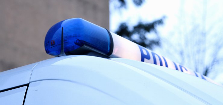Znca si nad konkubin i bratem