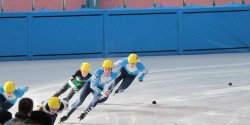 Klub Sportowy Orze z medalami Mistrzostw Polski w short tracku