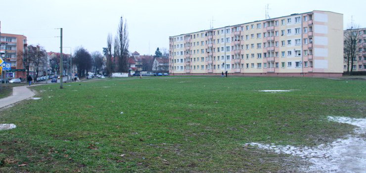 Rozjedone tereny i zniszczone arterie na Bayskiego do pilnej naprawy