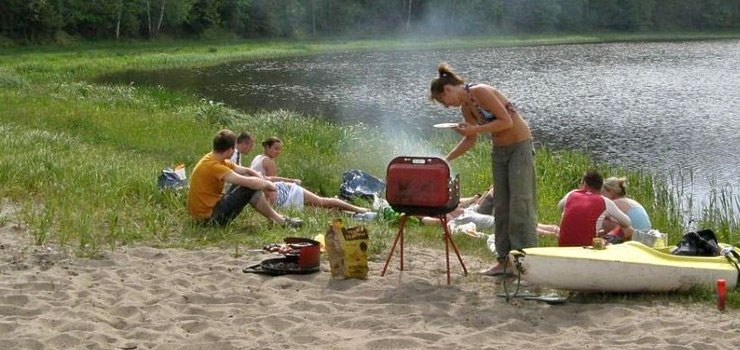 Gdzie grillowa, eby nie dosta mandatu? W parku, na dziace, a moe na balkonie?