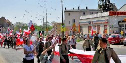 To, co nas identyfikuje - dzi� Dzie� Flagi Rzeczypospolitej Polskiej