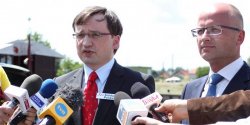 Ziobro: Chcemy, aby inne si�y polityczne, nie tylko „gada�y”, ale w ko�cu zacz�y dzia�a�