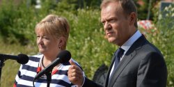 Donald Tusk: Mam pow�d do osobistych wyrzut�w sumienia, �e nie potrafi�em przypilnowa� tej ekipy - zobacz wyst�pienie Premiera RP w Elbl�gu