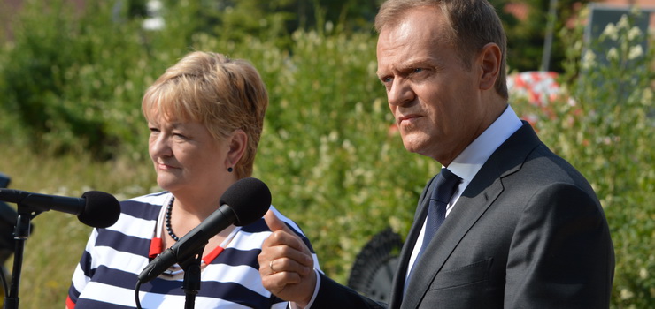 Donald Tusk: Mam powd do osobistych wyrzutw sumienia, e nie potrafiem przypilnowa tej ekipy - zobacz wystpienie Premiera RP w Elblgu