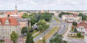 Zobacz panoram Elblga z tarasu wiey zegarowej Urzdu Miasta - tam, gdzie przeszo spotyka si z teraniejszoci