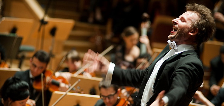 Maestro Paweł Kotla zaprasza do wysłuchania światowego repertuaru