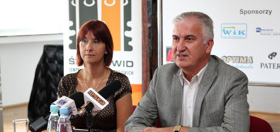 Na Elbląskich Nocach wystąpi Czesław Mozil, Hanna Banaszak i kabaret LIMO. Zobacz program Festiwalu