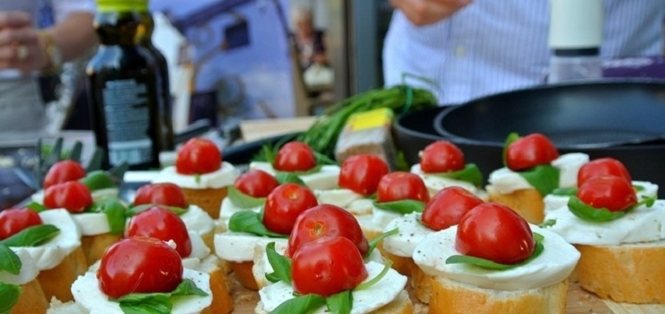 Apetyt rośnie na… jednodniową restaurację. W niedzielę, w Elblągu, ma być smacznie jak u mamy!