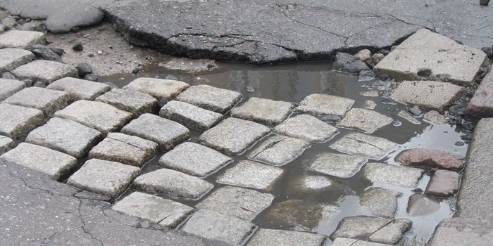 Zobacz ranking dziesięciu największych dziur drogowych w Elblągu