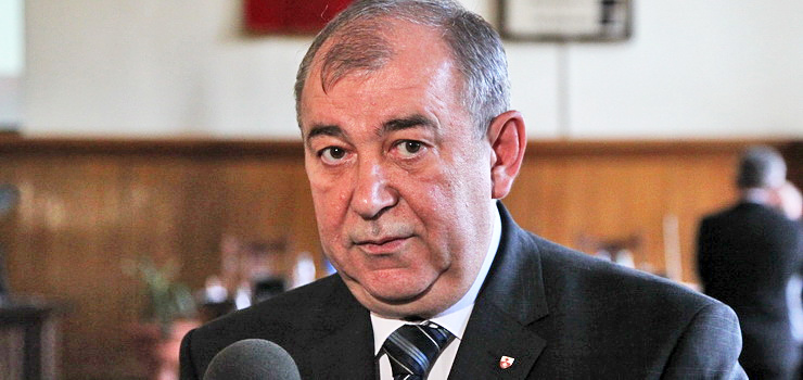 Zwolnienia sposobem Jerzego Wilka na polepszenie finansów Elbląga