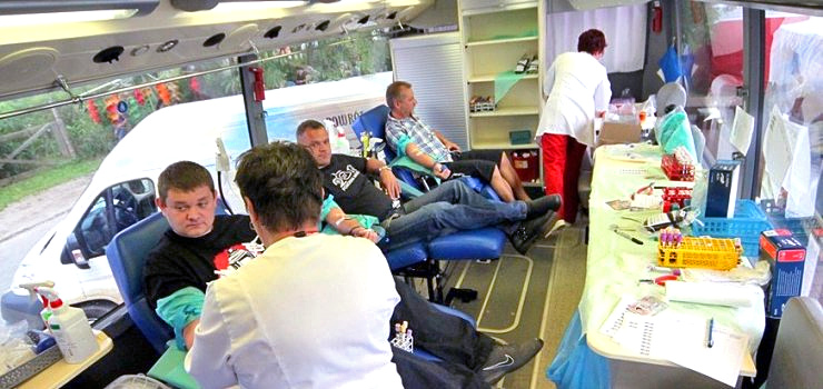 By przyjemne połączyć z pożytecznym. Starówka bije dziś rubinowym sercem