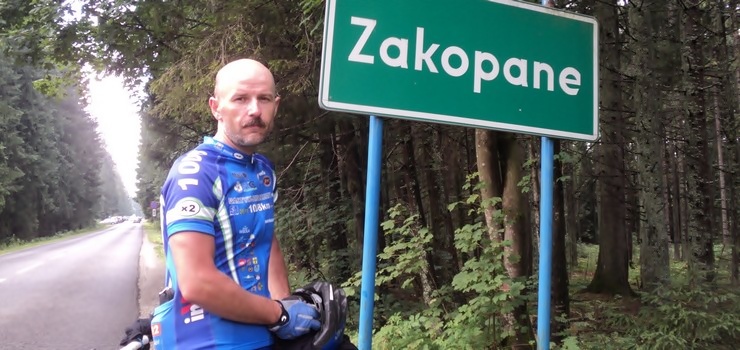 Robert Woniak: Na mecie w chwil po zejciu z roweru pakaem ze szczcia