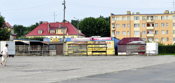 Bd mieli gdzie parkowa? Czekamy na modernizacj targowiska miejskiego