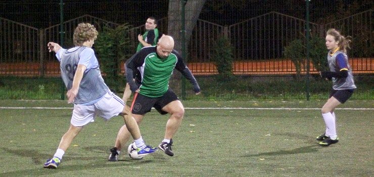 Legioniści przewodzą w PELA