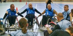 Elblanin Rafa Rocki z druyn pobili rekord Guinessa w grze w rugby na wzkach