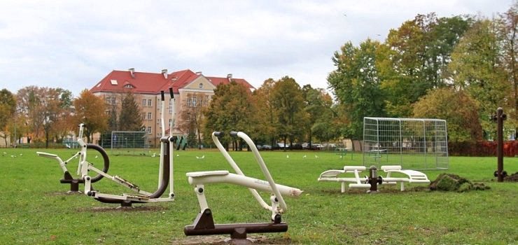 Urządzenia zachęcają do ruchu. Są zamontowane przy ul.Mickiewicza