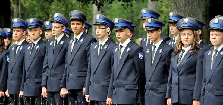 Moda na „mundurwk” kwitnie w Elblgu. Czy jest szansa na powstanie jednej placwki?