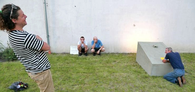 „Powiedz mi, o co ci w ogóle chodzi” instalacja Grzegorza Drozda działa ponownie